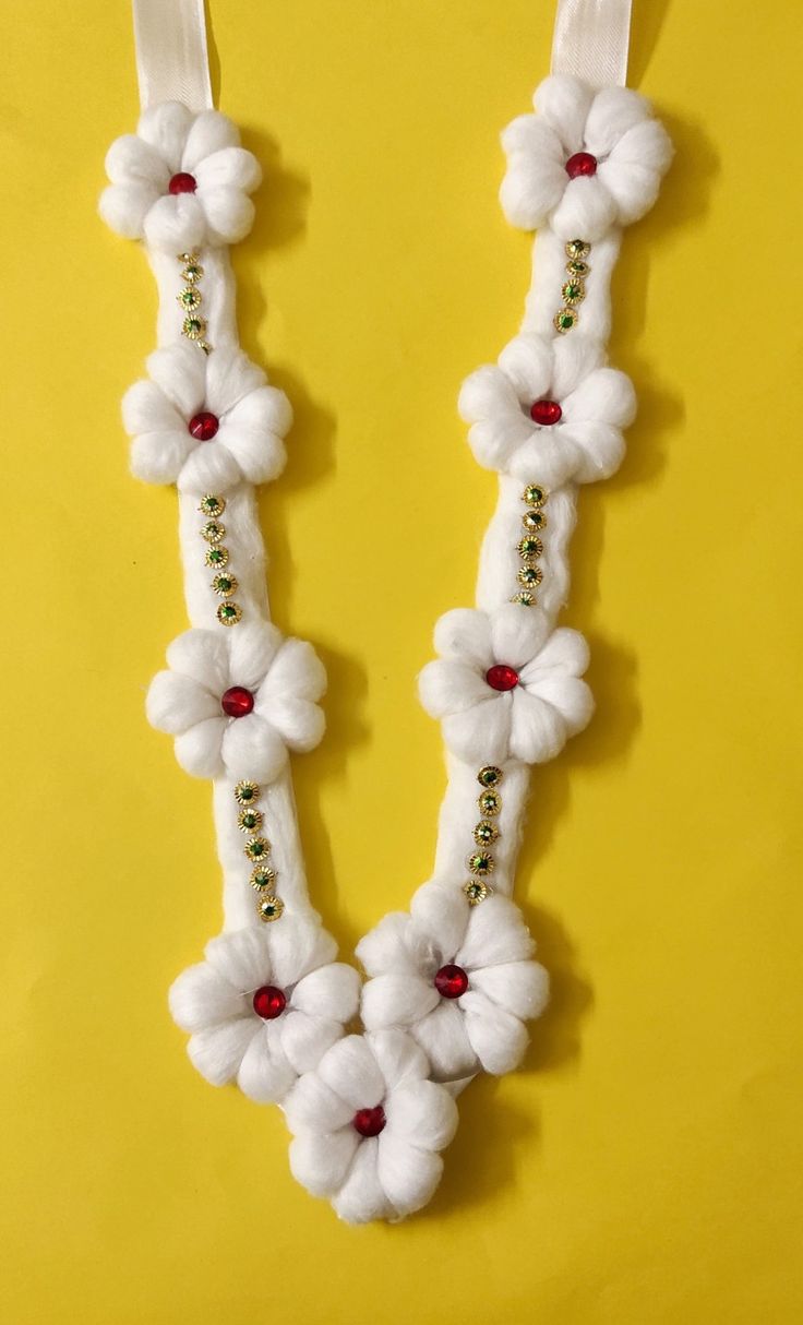 Long Cotton Vastra mala With 9 Flowers